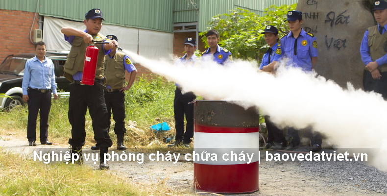 Dịch vụ bảo vệ – Bảo vệ mạng sống cho mình, cho mọi người.