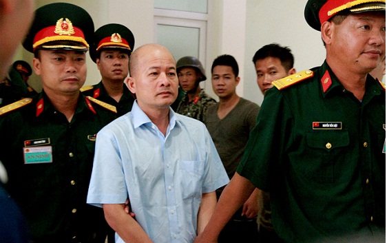 bảo vệ tòa án quân sự