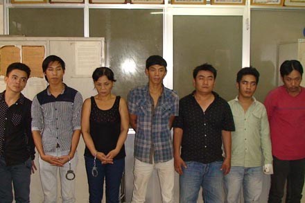 Bao ve uy tin tai TP HCM | Băng cướp chuyên đạp ngã xe phụ nữ rồi cướp tài sản