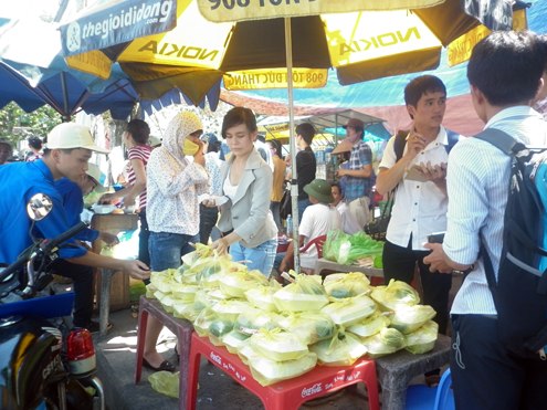 Cong ty bao ve | Làm thuê lấy tiền nấu cơm miễn phí cho sĩ tử