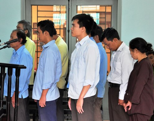 Đường dây làm bằng đại học giả giá 14 triệu đồng | dich vu bao ve